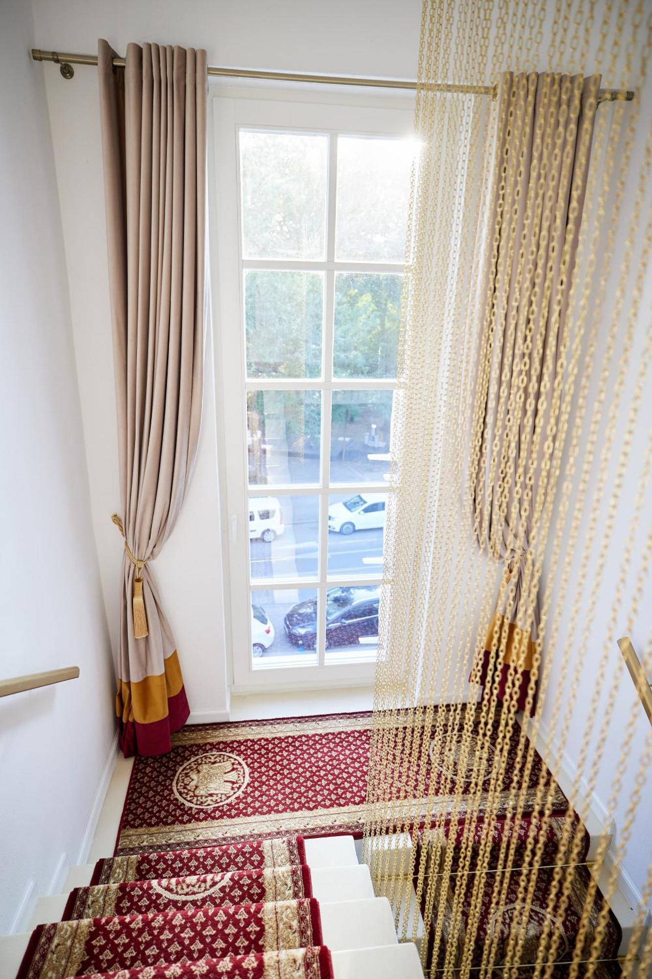 فندق Carol Park View بوخارست المظهر الخارجي الصورة