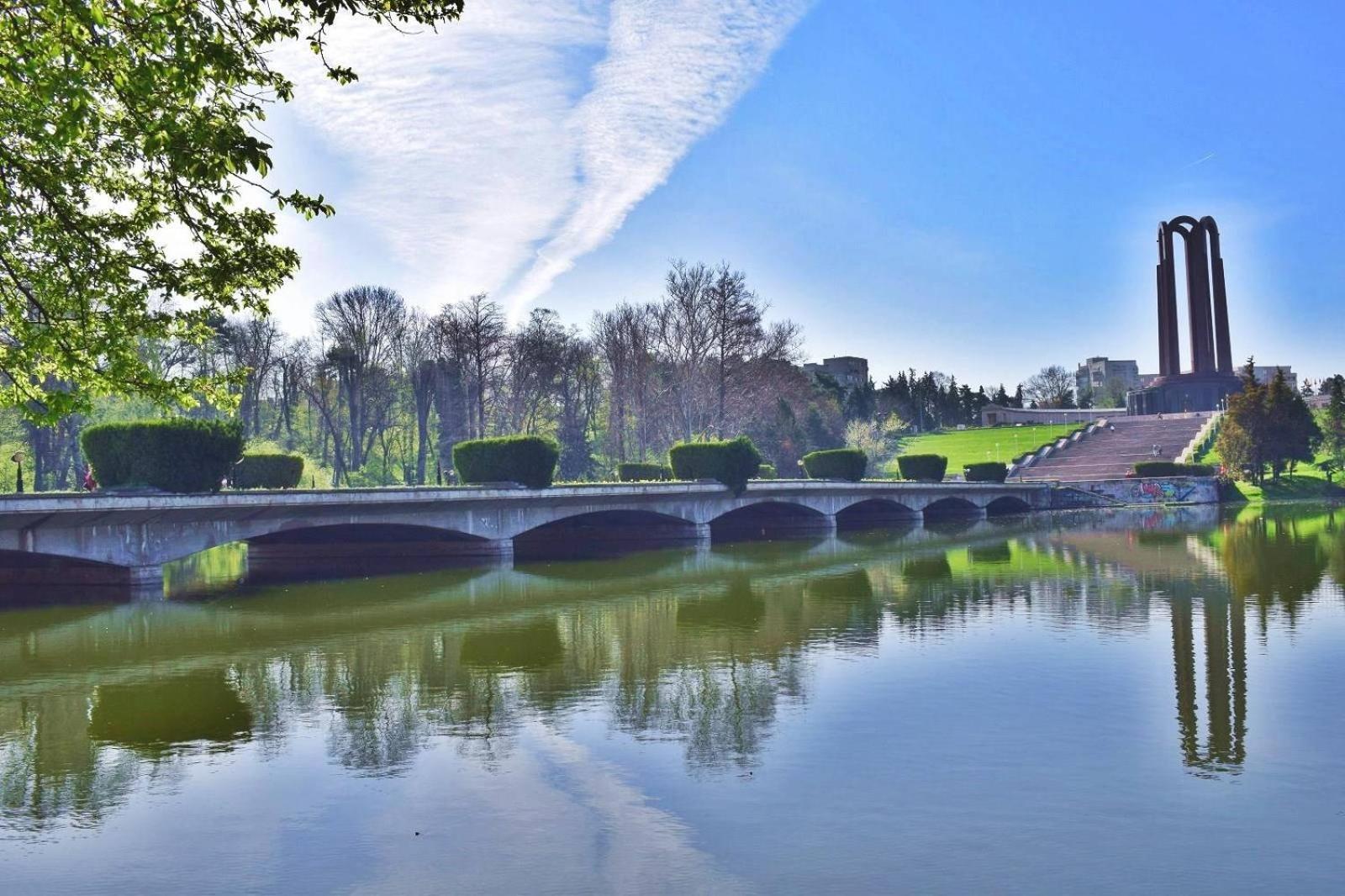 فندق Carol Park View بوخارست المظهر الخارجي الصورة