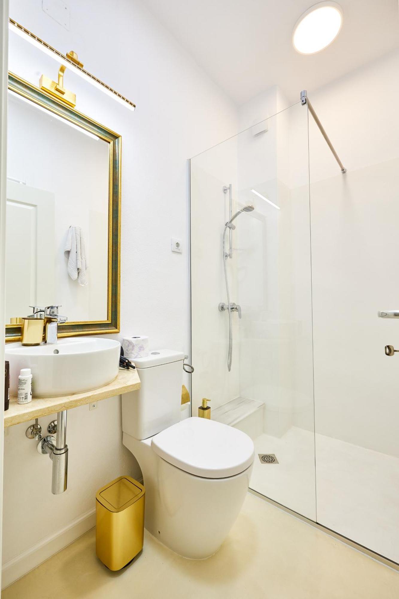 فندق Carol Park View بوخارست المظهر الخارجي الصورة