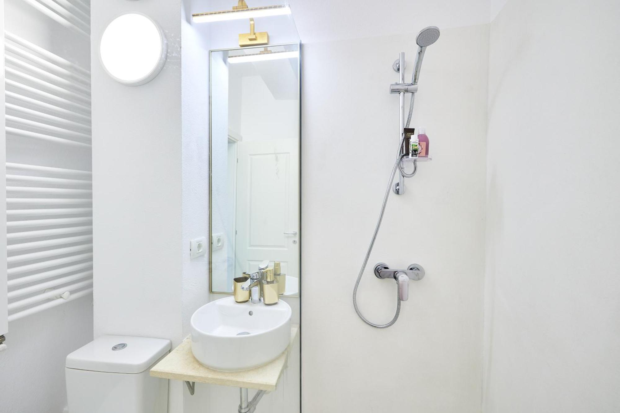 فندق Carol Park View بوخارست المظهر الخارجي الصورة